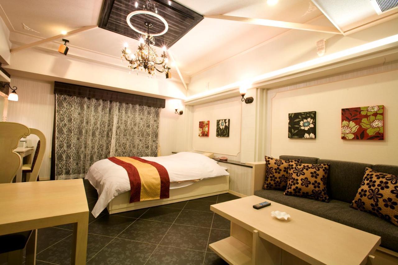 Hotel Bintang Pari Resort (Adults Only) Кобе Екстериор снимка