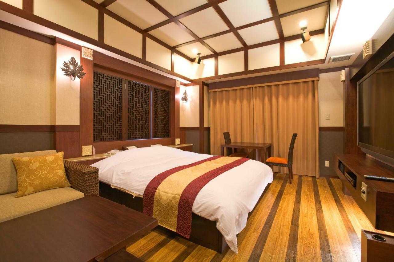 Hotel Bintang Pari Resort (Adults Only) Кобе Екстериор снимка