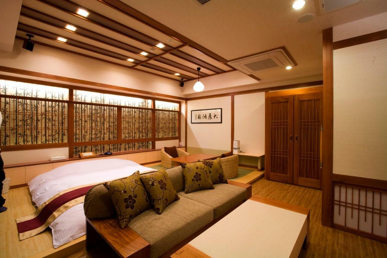 Hotel Bintang Pari Resort (Adults Only) Кобе Екстериор снимка